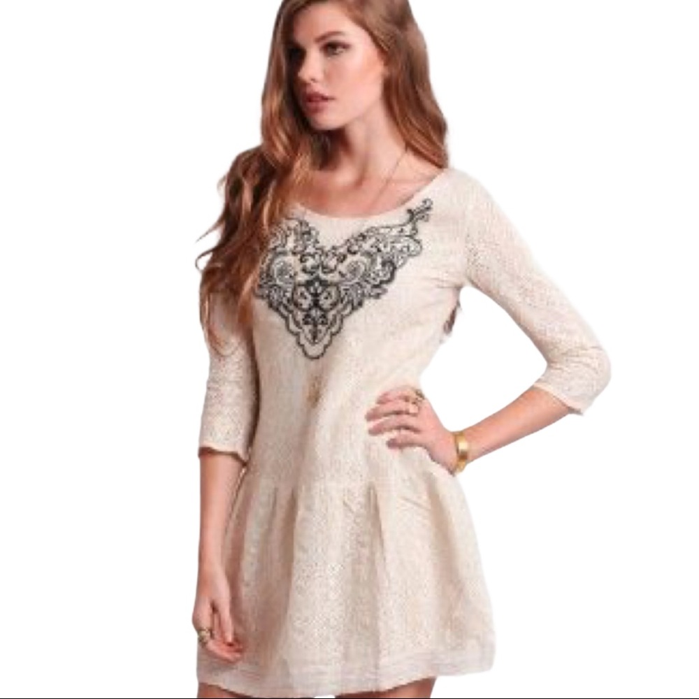 Flying Tomato Lace Boho Embroidered White Dress Small